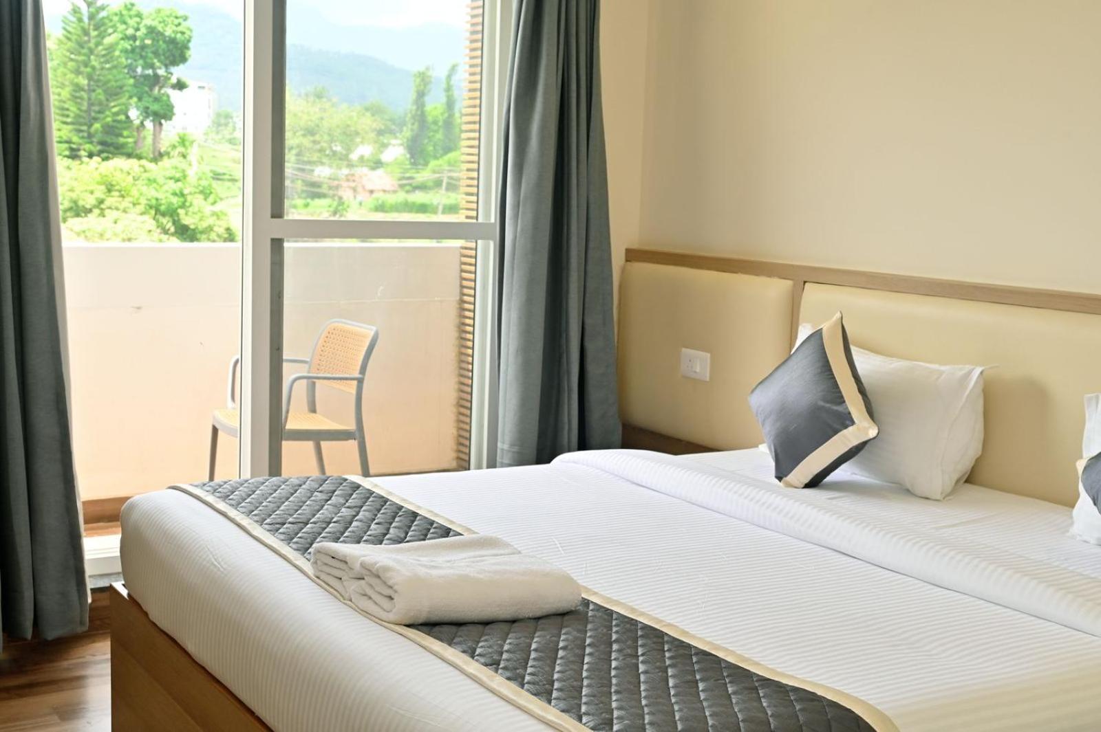 Hometown Sharu'S Inn A Luxury Hotel Chikmagalur Exterior photo